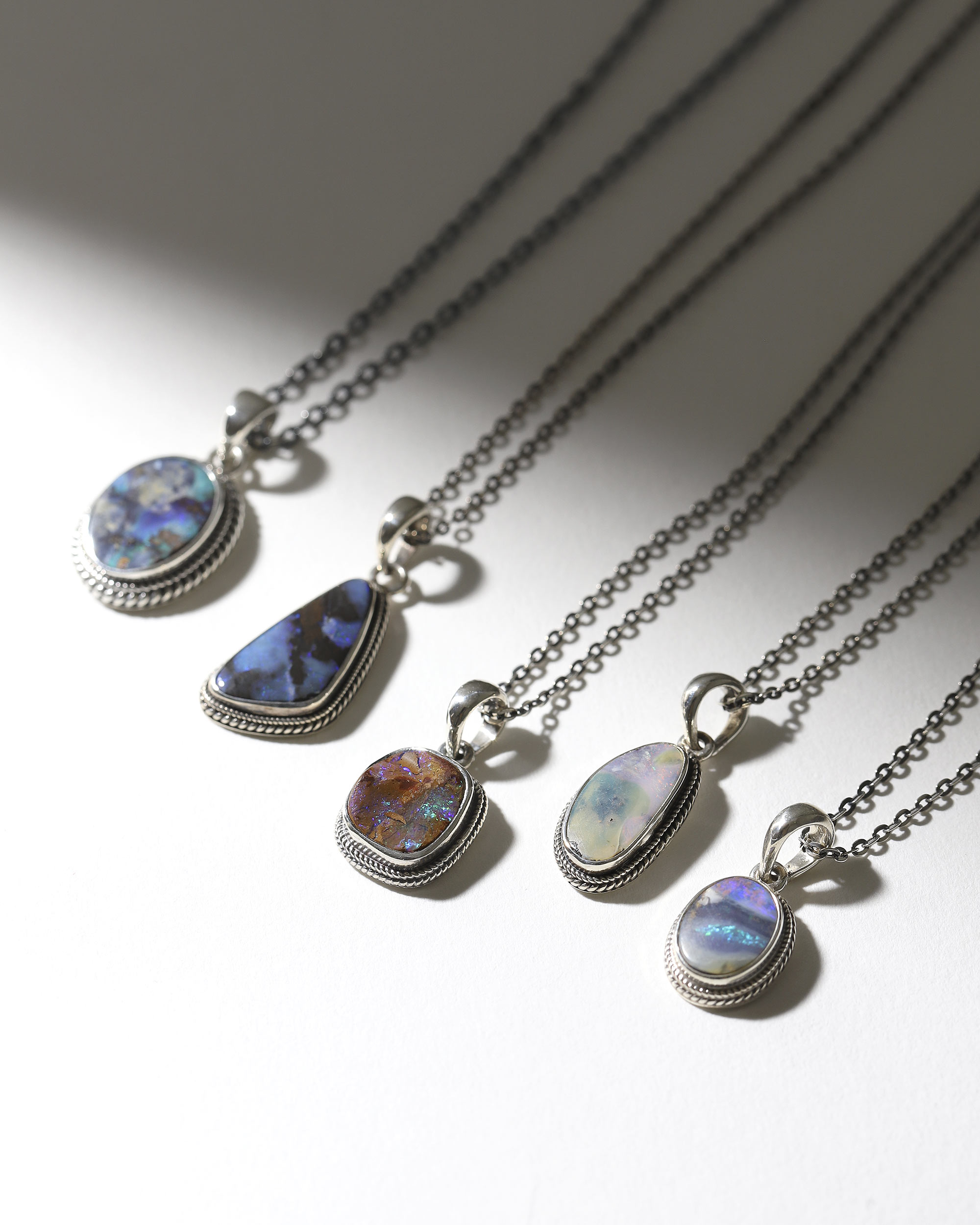 the ONE-OF-A-KIND opal stone necklace | SYMPATHY OF  SOUL（シンパシーオブソウル）オフィシャルストア