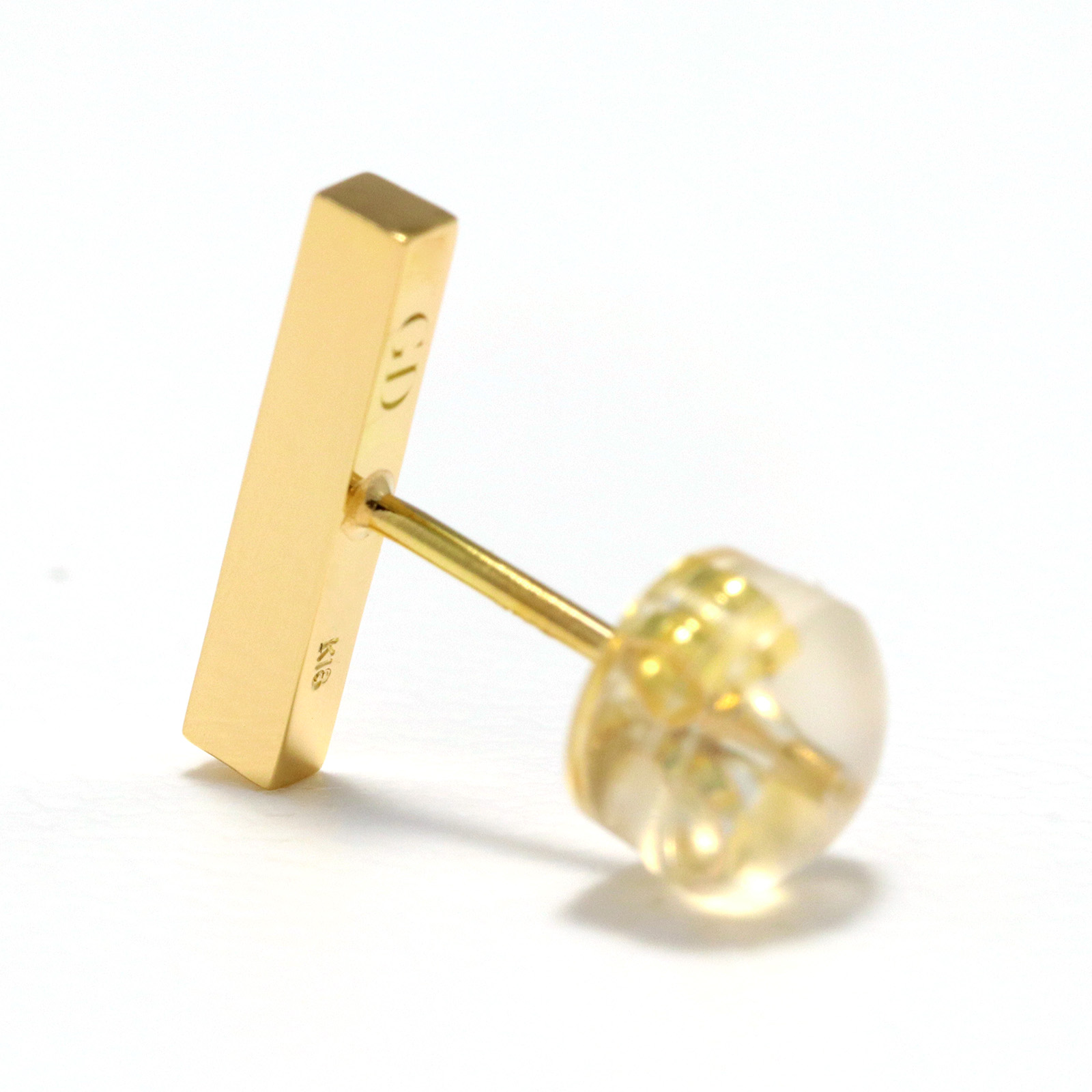 QUIET LINE PIERCE - K18Yellow Gold w/Diamond