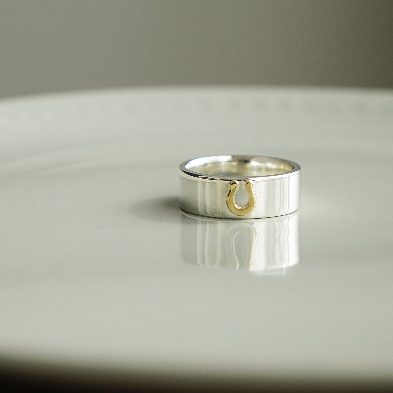 Horseshoe Charm Ring Wide - Silver×K18Yellow Gold