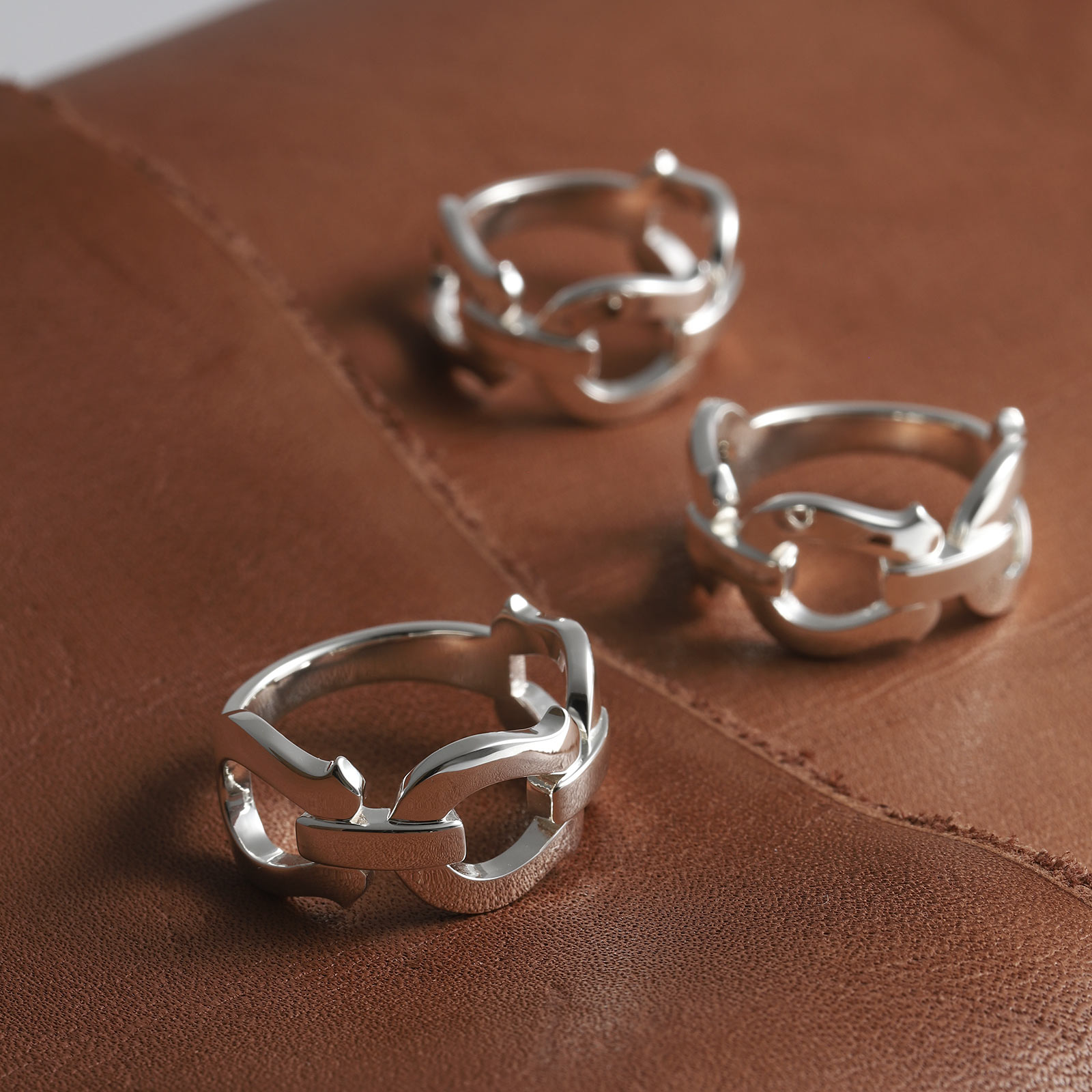 Trinity Horseshoe Link Ring - Silver