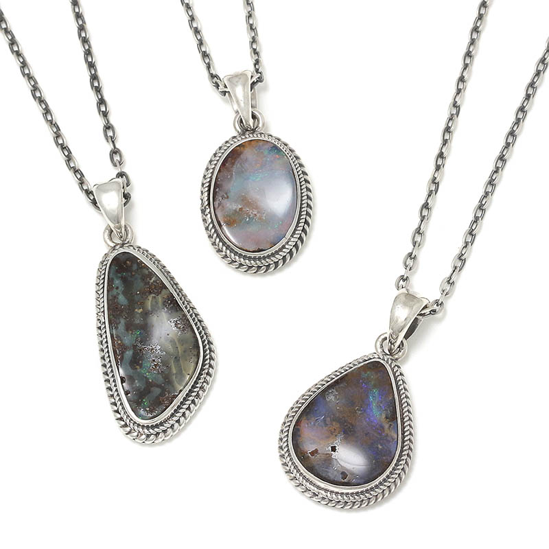 【一点物】Large Opal Stone Necklace（ラージオパールストーンネックレス）　Suman Dhakhwa（スーマンダックワ）